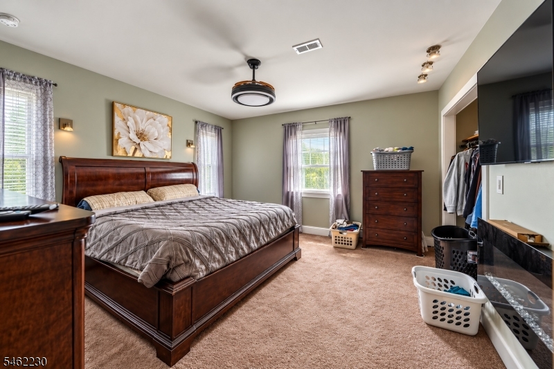 17 Porter Avenue Newark, NJ 07112 - Photo 10 of 36 Gallery Image 10