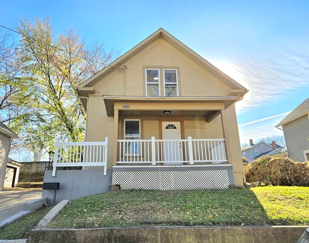 $245,000 | 328 Rosewood Avenue, Aurora, IL 60505