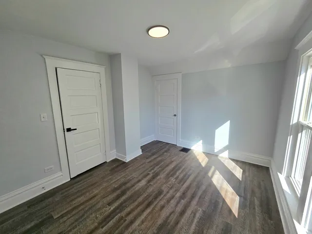 $245,000 | 328 Rosewood Avenue, Aurora, IL 60505