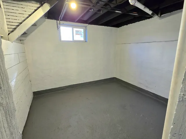 $245,000 | 328 Rosewood Avenue, Aurora, IL 60505