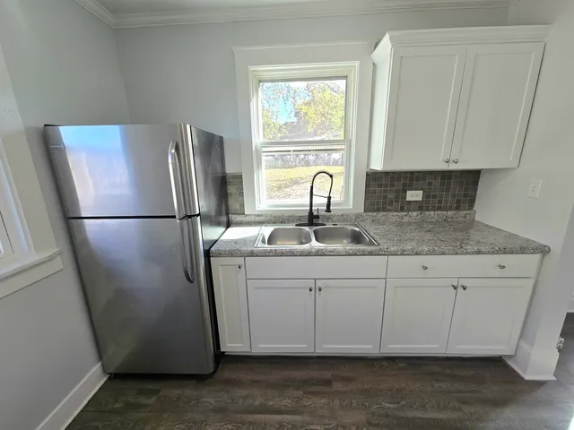 $245,000 | 328 Rosewood Avenue, Aurora, IL 60505