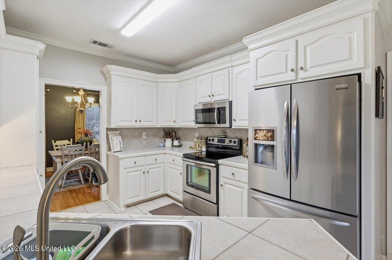 406 Pecan Circle Brandon, MS 39042 - Photo 10 of 27 10-406 Pecan Cir _ Hometoursms.com
