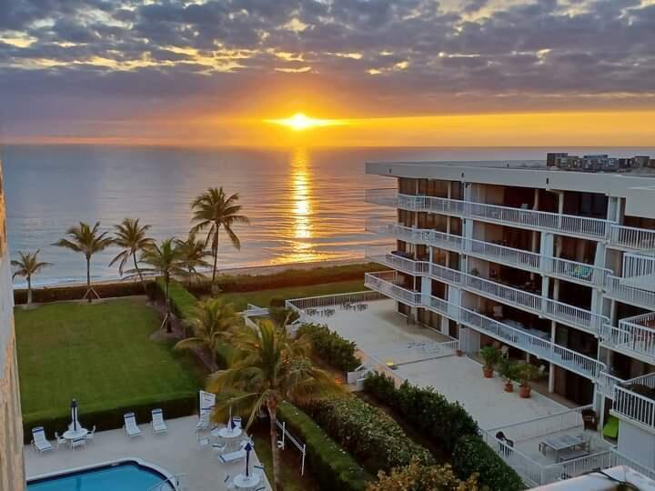 3230 South Ocean Boulevard, Unit E610 Palm Beach, FL 33480 - Photo 4 of 31 a view of a terrace with sitting area