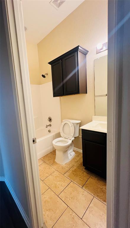 509 Trailblazer Road Forney, TX 75126 - Photo 2 of 13 a bathroom with a toilet