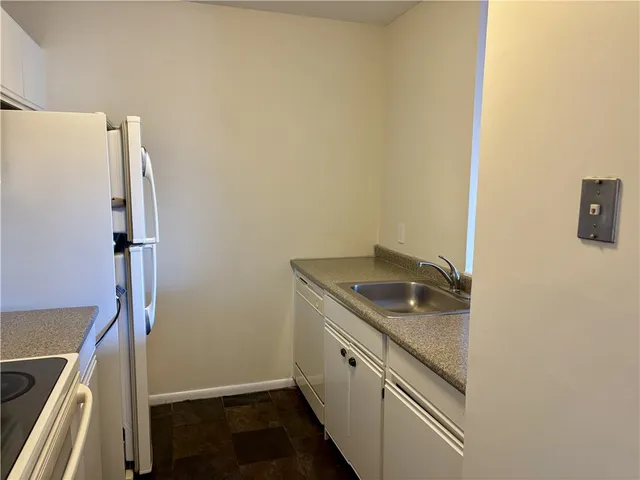 $259,000 | 19 Apache Drive, Unit F, Westerly, RI 02891