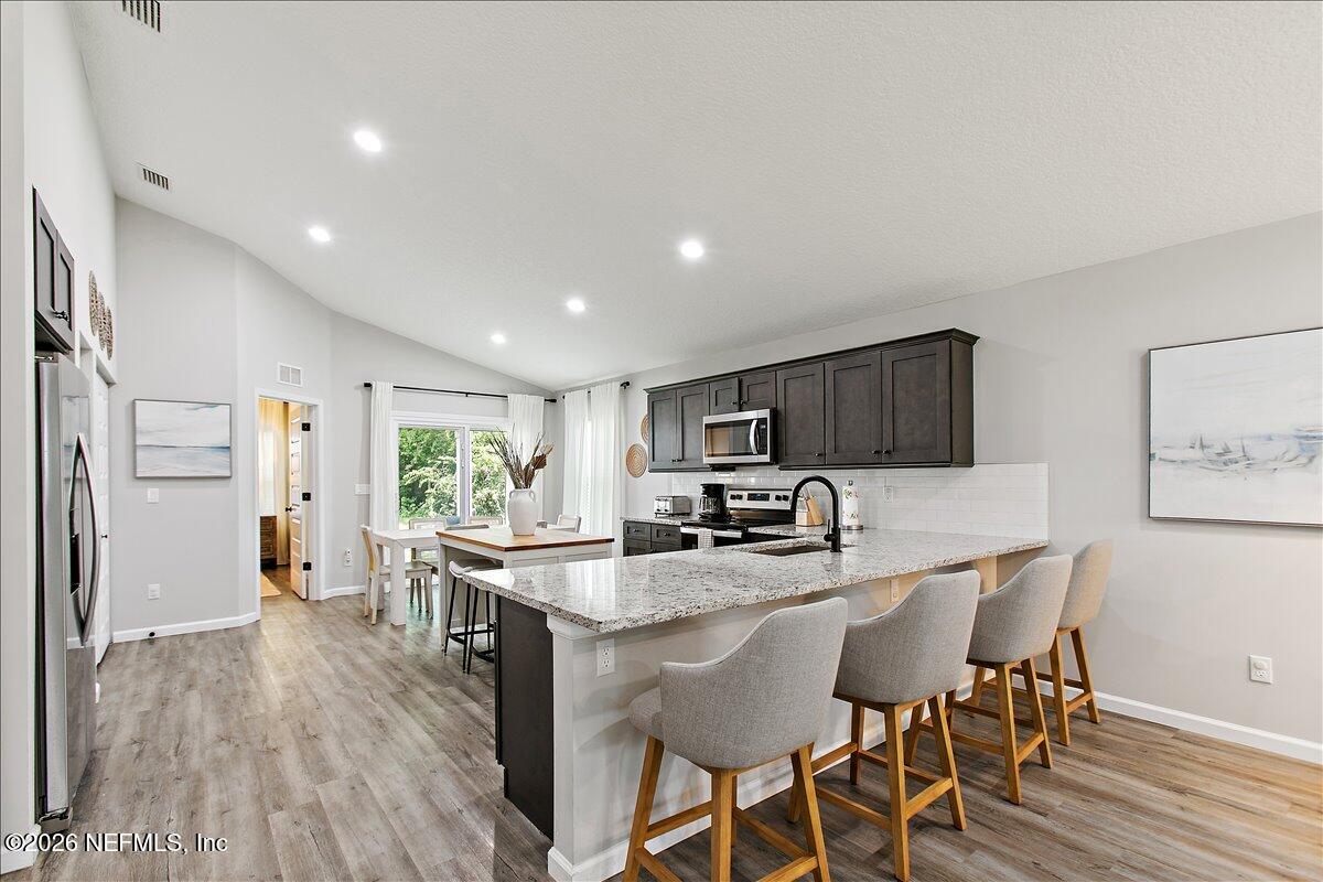 402 El Rey Avenue St. Augustine, FL 32084 - Photo 5 of 18 05-Kitchen