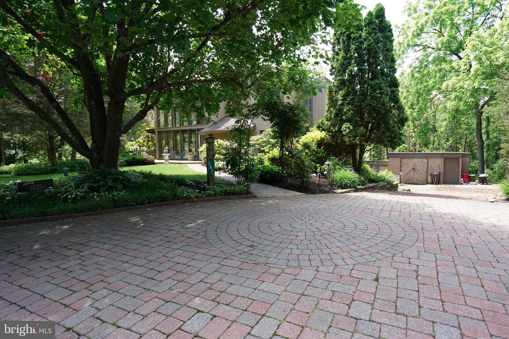 1425 Newman Road Pennsburg, PA 18073 - Photo 3 of 46 Gallery Image 3