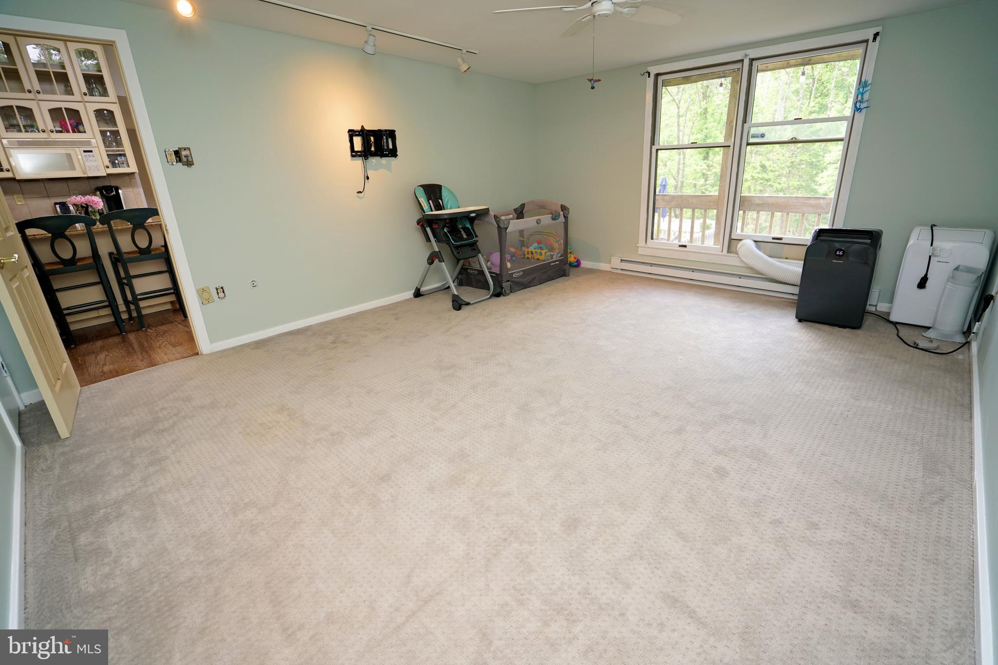 1425 Newman Road Pennsburg, PA 18073 - Photo 29 of 46 Gallery Image 29