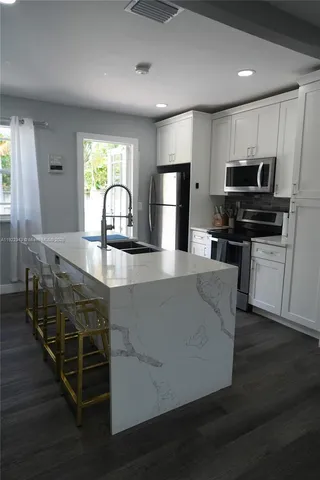 $619,000 | 1401 Northeast 14th Court, Fort Lauderdale, FL 33304