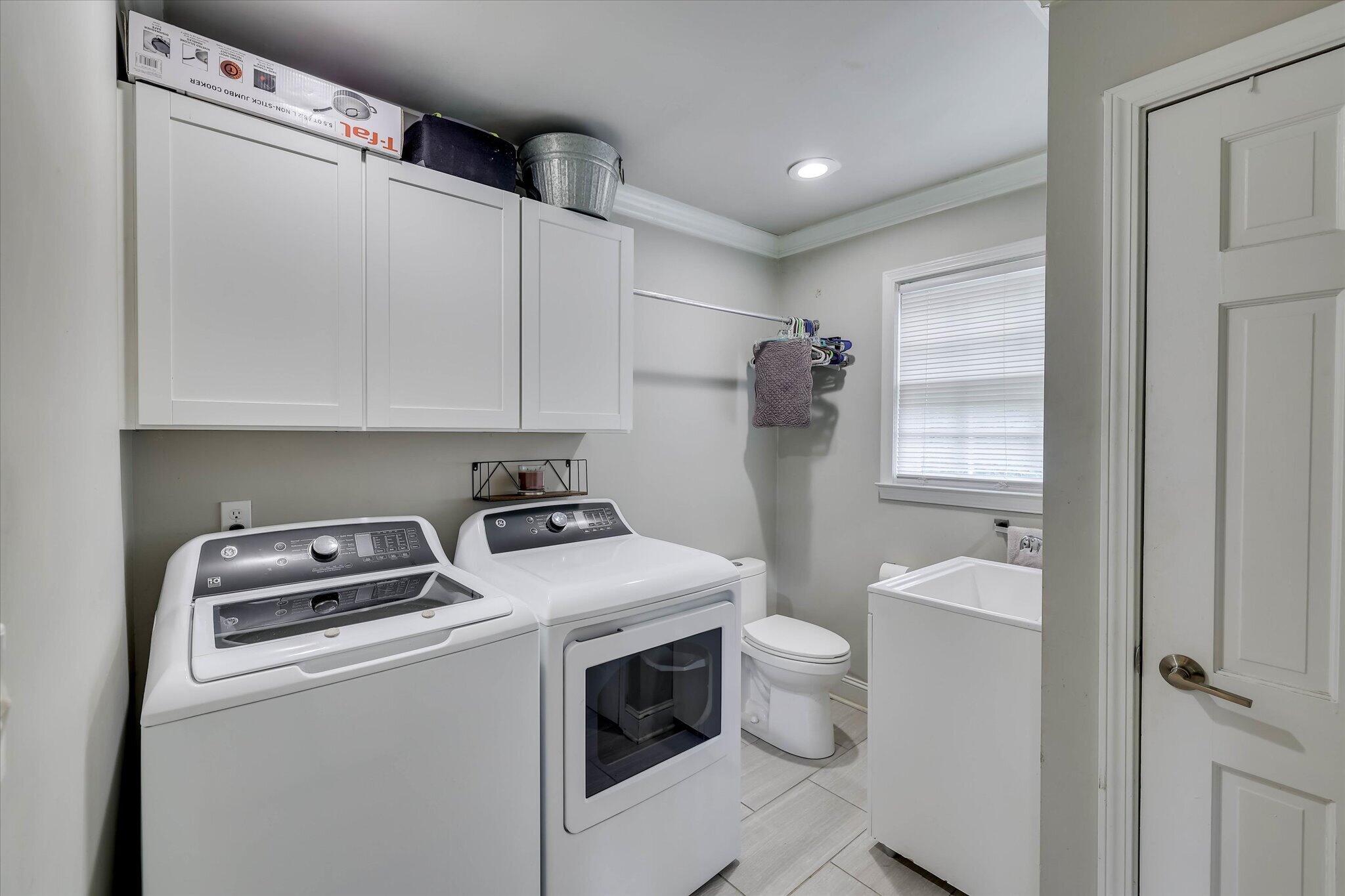 711 Augusta St Extension McCormick, SC 29835 - Photo 24 of 75 laundry/mudroom