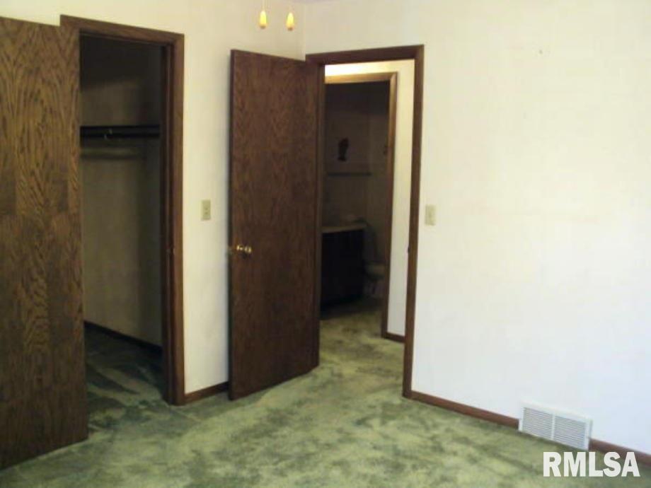 205 East D Street Alpha, IL 61413 - Photo 5 of 18 Gallery Image 5