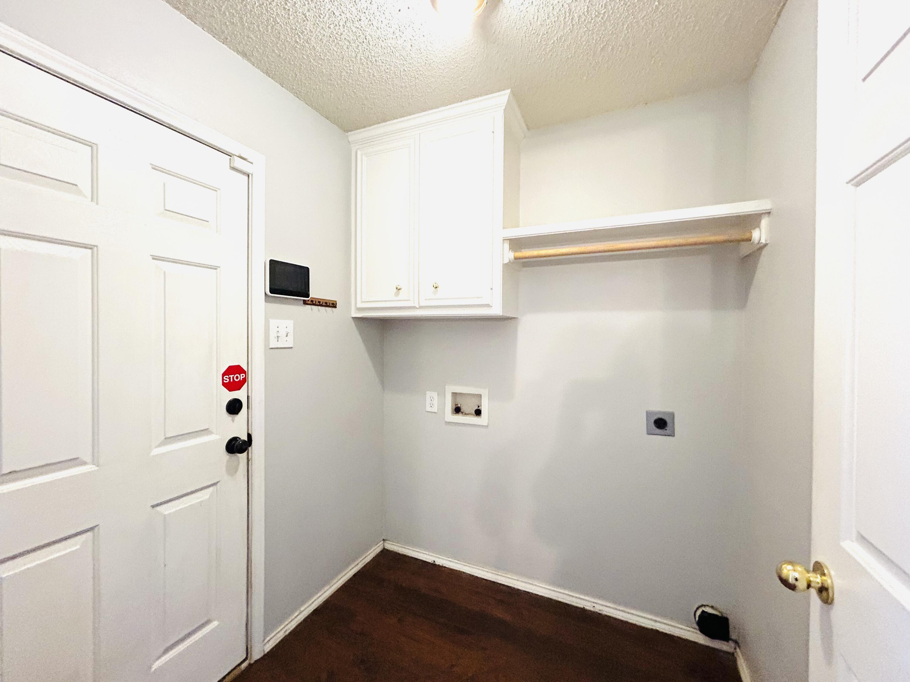 1440 77th Street Lubbock, TX 79423 - Photo 8 of 9 IMG_4684