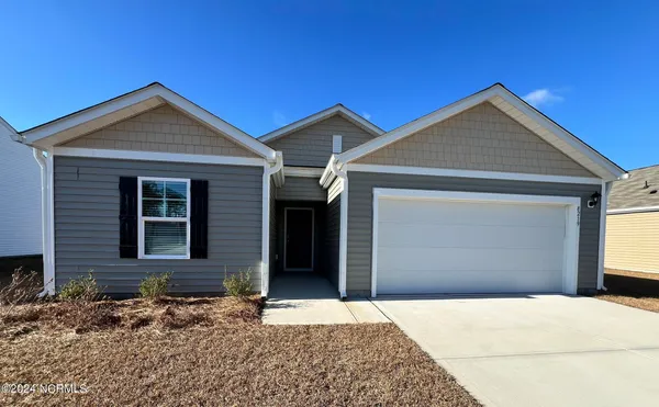 $1,950 | 8219 East Highcroft Drive Northeast, Leland, NC 28451