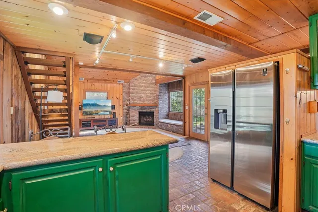 $2,800,000 | 1652 Voorhees Avenue, Manhattan Beach, CA 90266