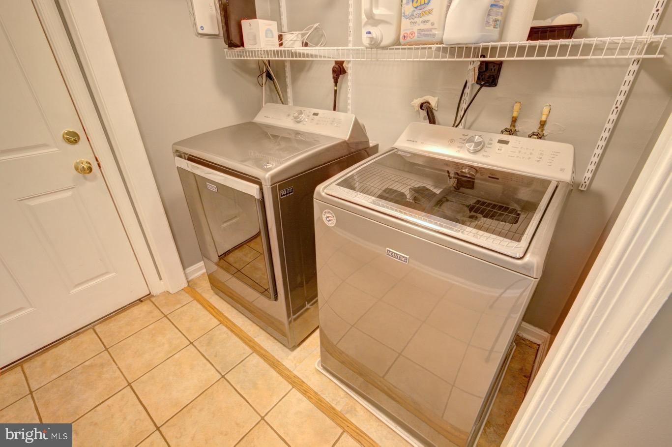 9015 Horton Road Laurel, MD 20708 - Photo 17 of 33 a utility room with dryer and washer