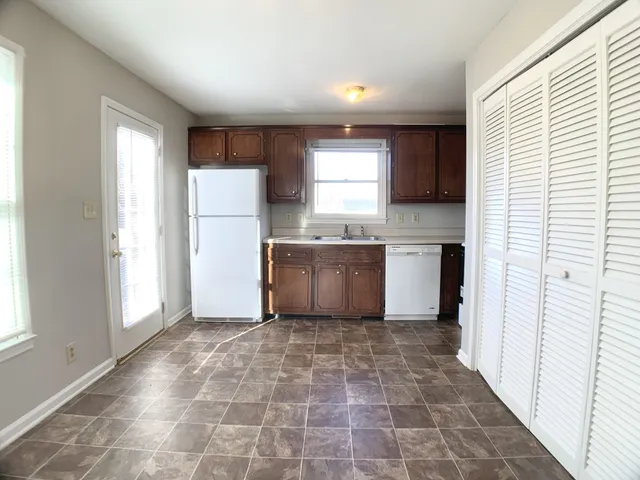 $1,125 | 304 Alan Court, Oak Grove, KY 42262