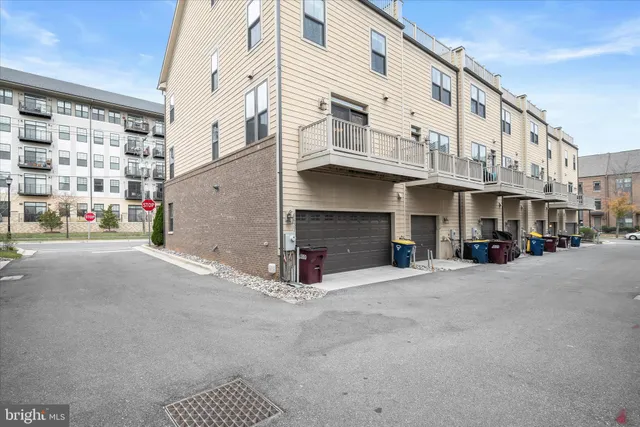 a view of a street with building