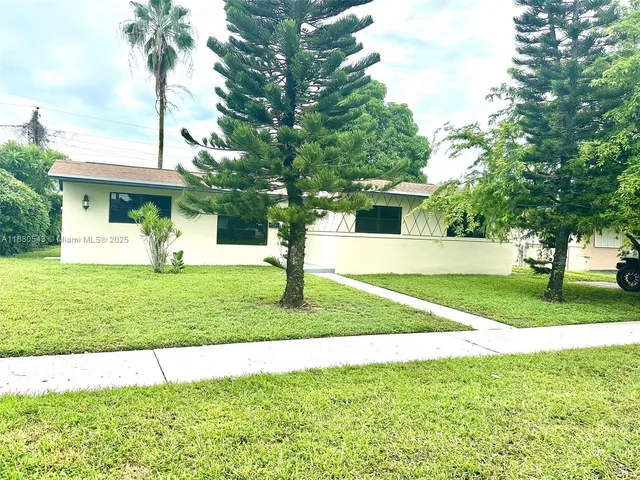 $499,000 | 1420 Northwest 174th Street, Miami Gardens, FL 33169
