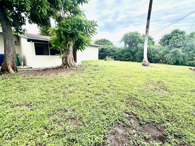 $499,000 | 1420 Northwest 174th Street, Miami Gardens, FL 33169