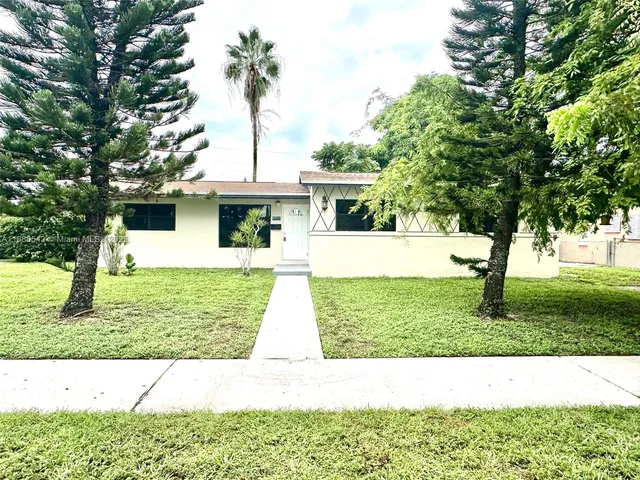 $499,000 | 1420 Northwest 174th Street, Miami Gardens, FL 33169