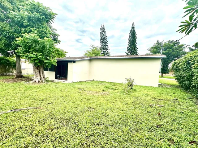 $499,000 | 1420 Northwest 174th Street, Miami Gardens, FL 33169