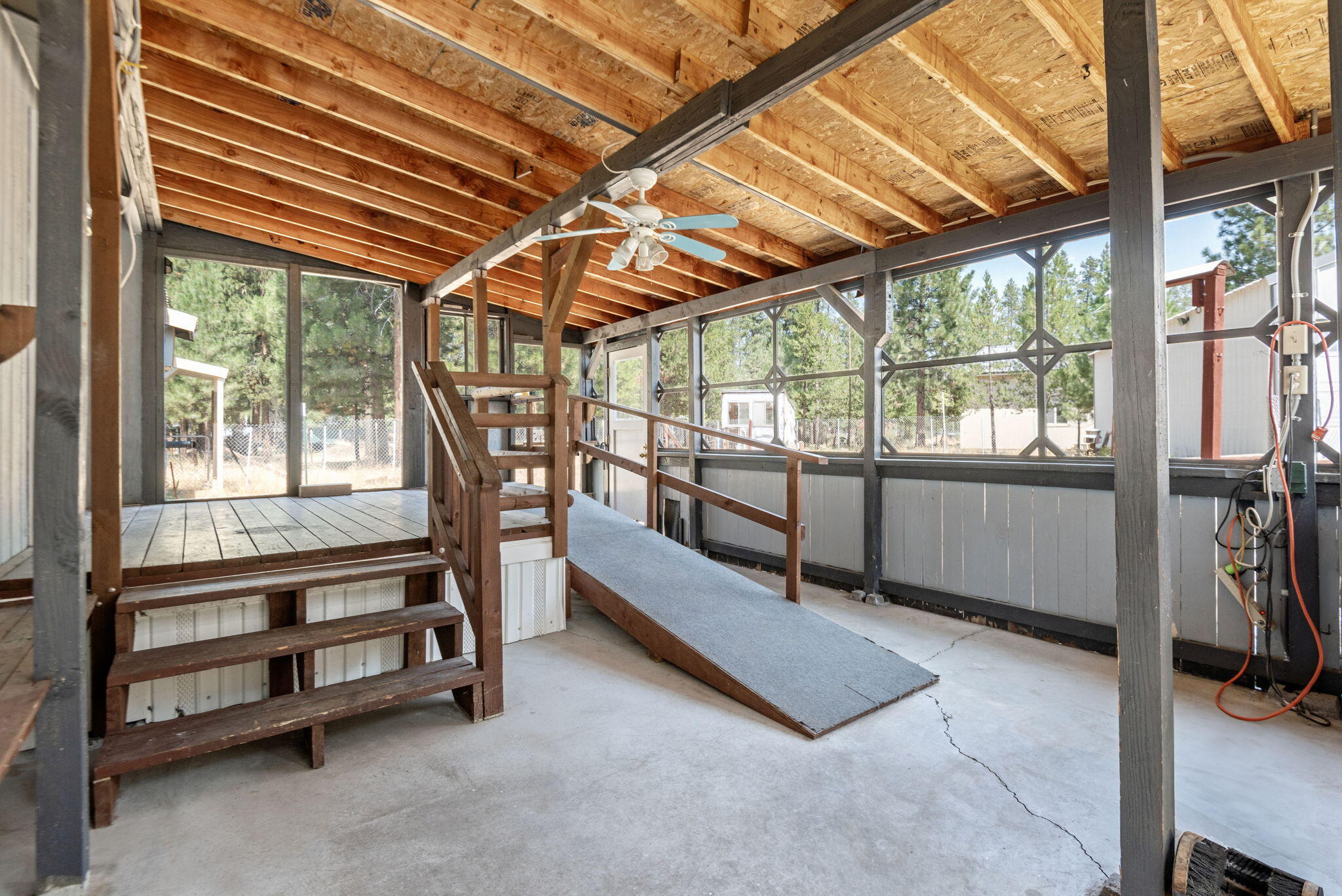 152106 Silver Spur Road La Pine, OR 97739 - Photo 4 of 34 4-web-or-mls-DSC_0201