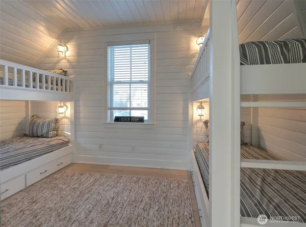 $1,838,000 | 33 Fireside Lane, Pacific Beach, WA 98571