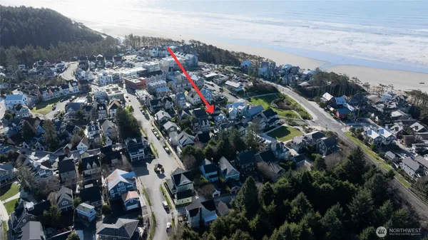 $1,838,000 | 33 Fireside Lane, Pacific Beach, WA 98571