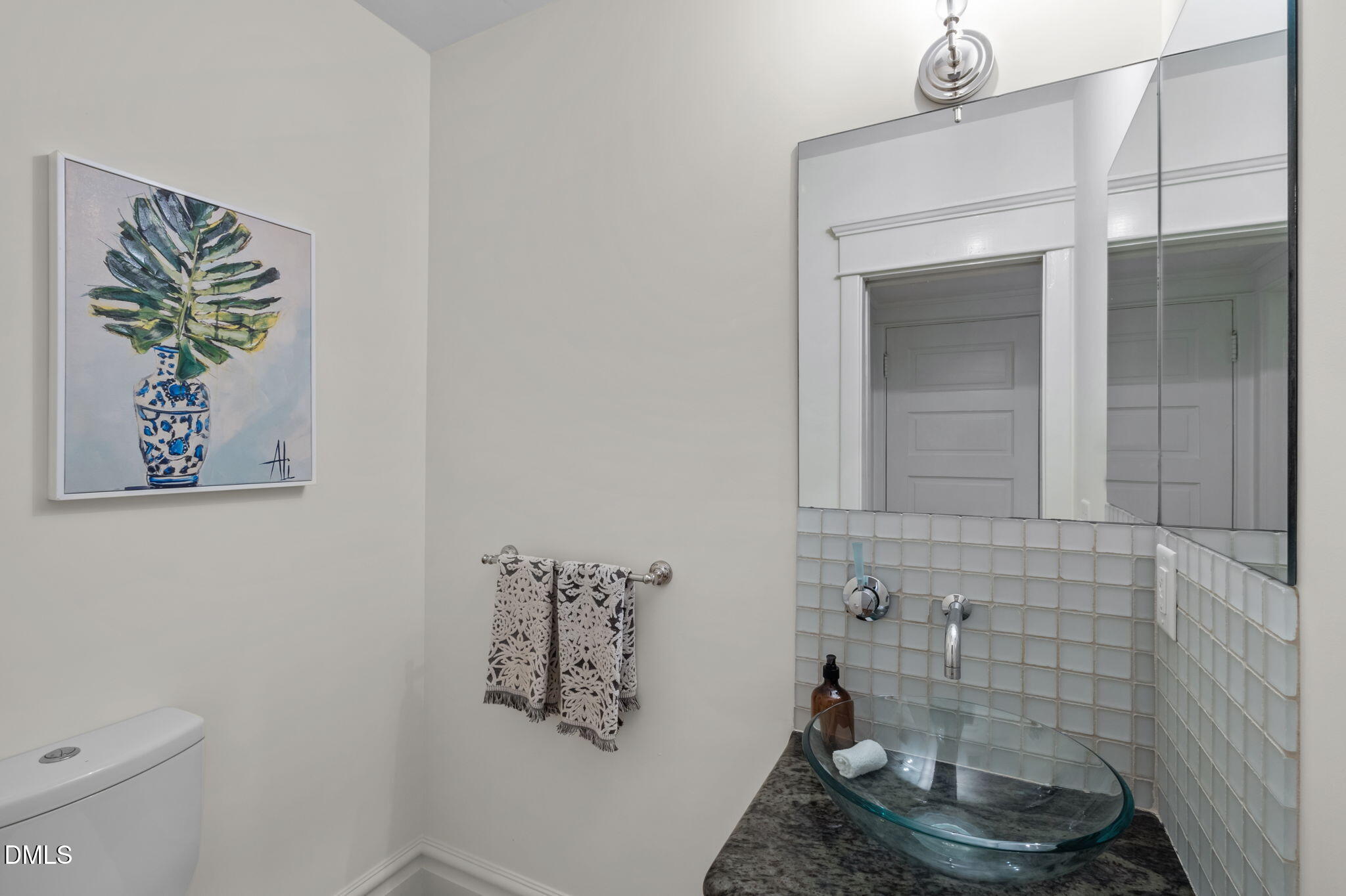 400 Ransom Street Chapel Hill, NC 27516 - Photo 25 of 67 a bathroom with a toilet and a shower