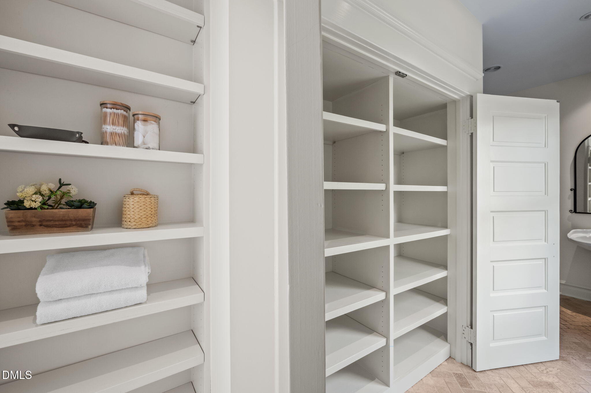 400 Ransom Street Chapel Hill, NC 27516 - Photo 47 of 67 a close view of closet