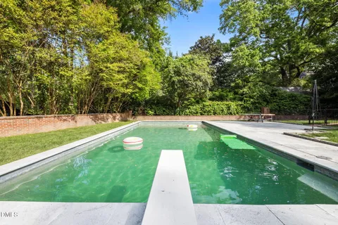 $2,100,000 | 400 Ransom Street, Chapel Hill, NC 27516