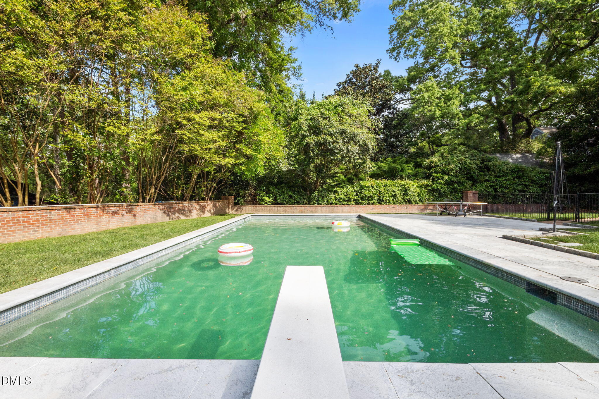 400 Ransom Street Chapel Hill, NC 27516 - Photo 54 of 67 a view of a park with large trees