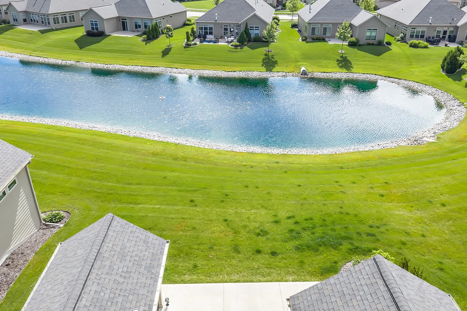 156 Raccoon Berry Way Green Bay, WI 54311 - Photo 32 of 37