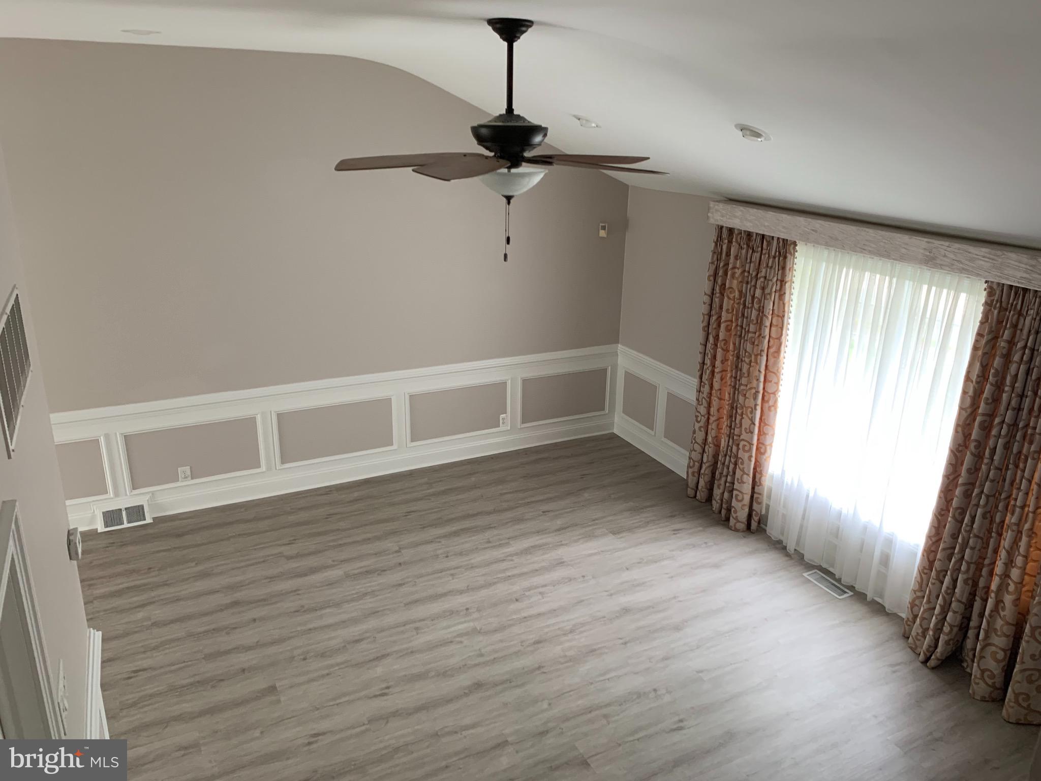 627 Kismet Road Philadelphia, PA 19115 - Photo 5 of 41