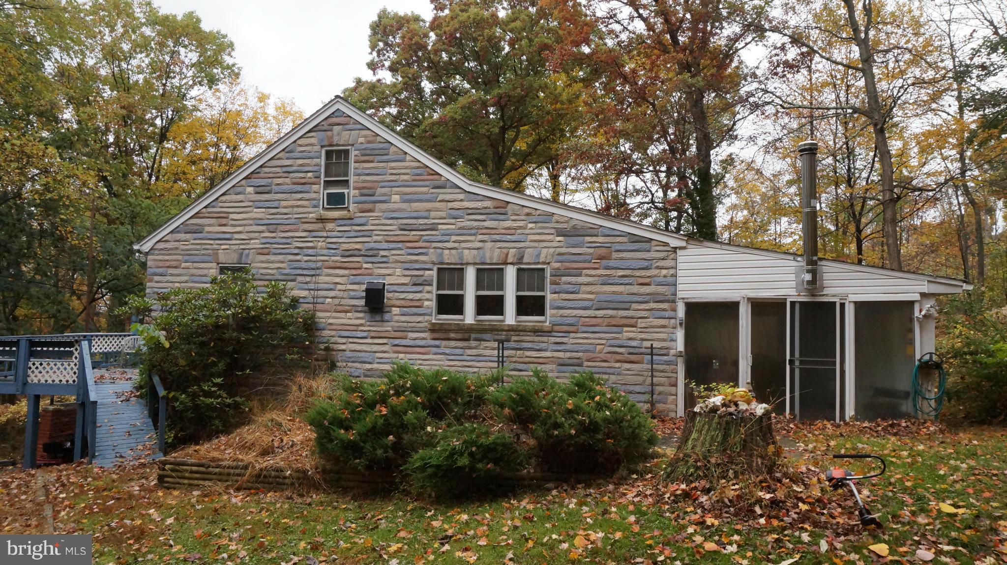 295 Cold Run Valley Road Berkeley Springs, WV 25411 - Photo 2 of 30 Exterior (General)