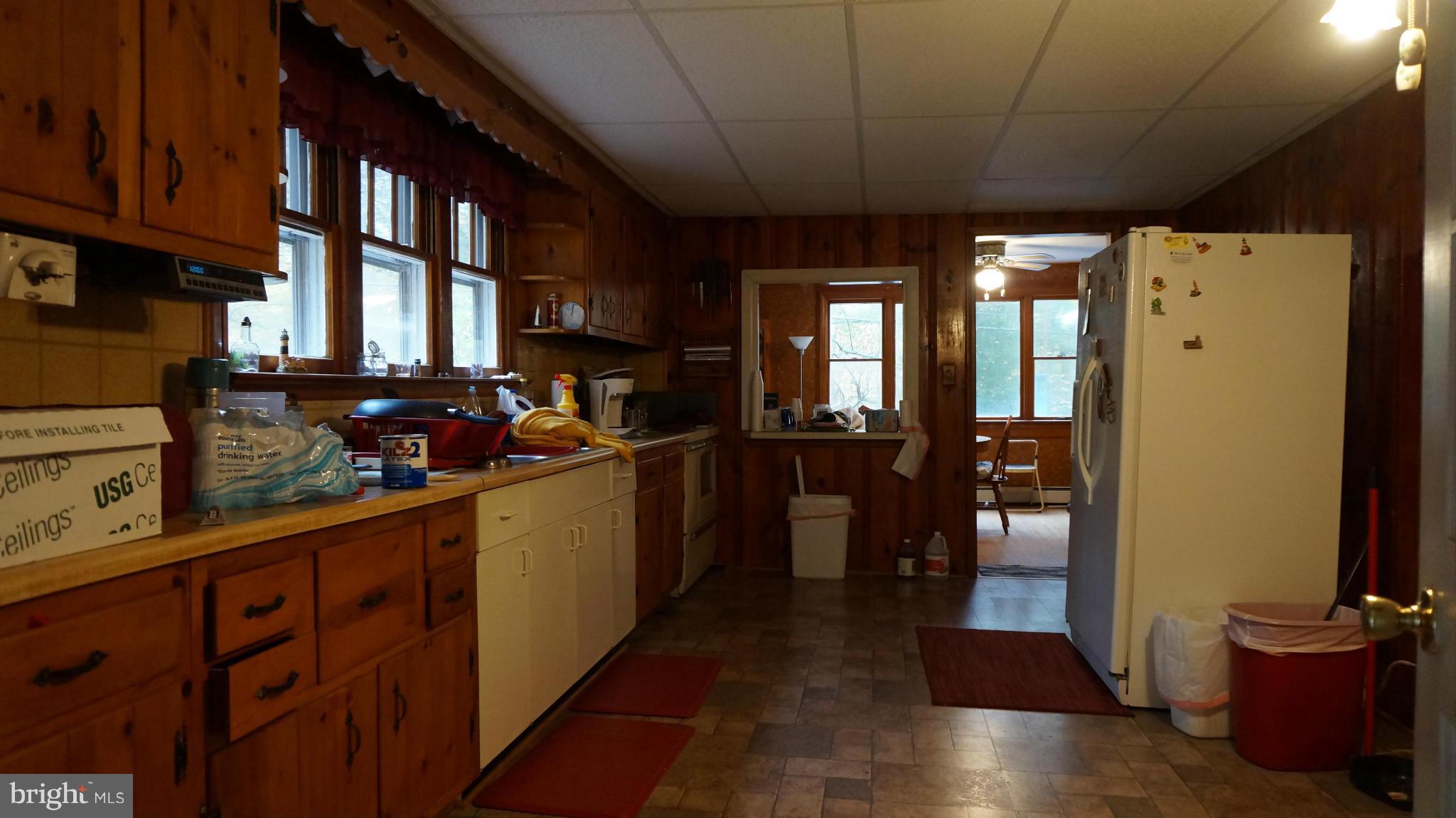 295 Cold Run Valley Road Berkeley Springs, WV 25411 - Photo 13 of 30 Kitchen