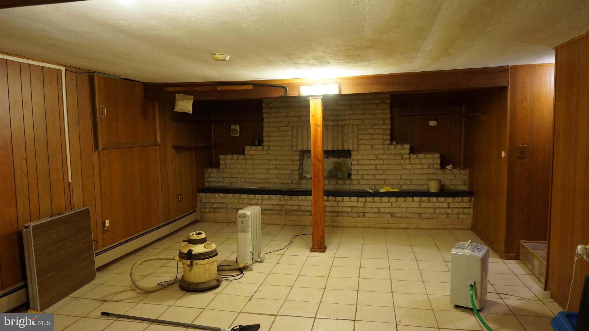 295 Cold Run Valley Road Berkeley Springs, WV 25411 - Photo 22 of 30 Basement