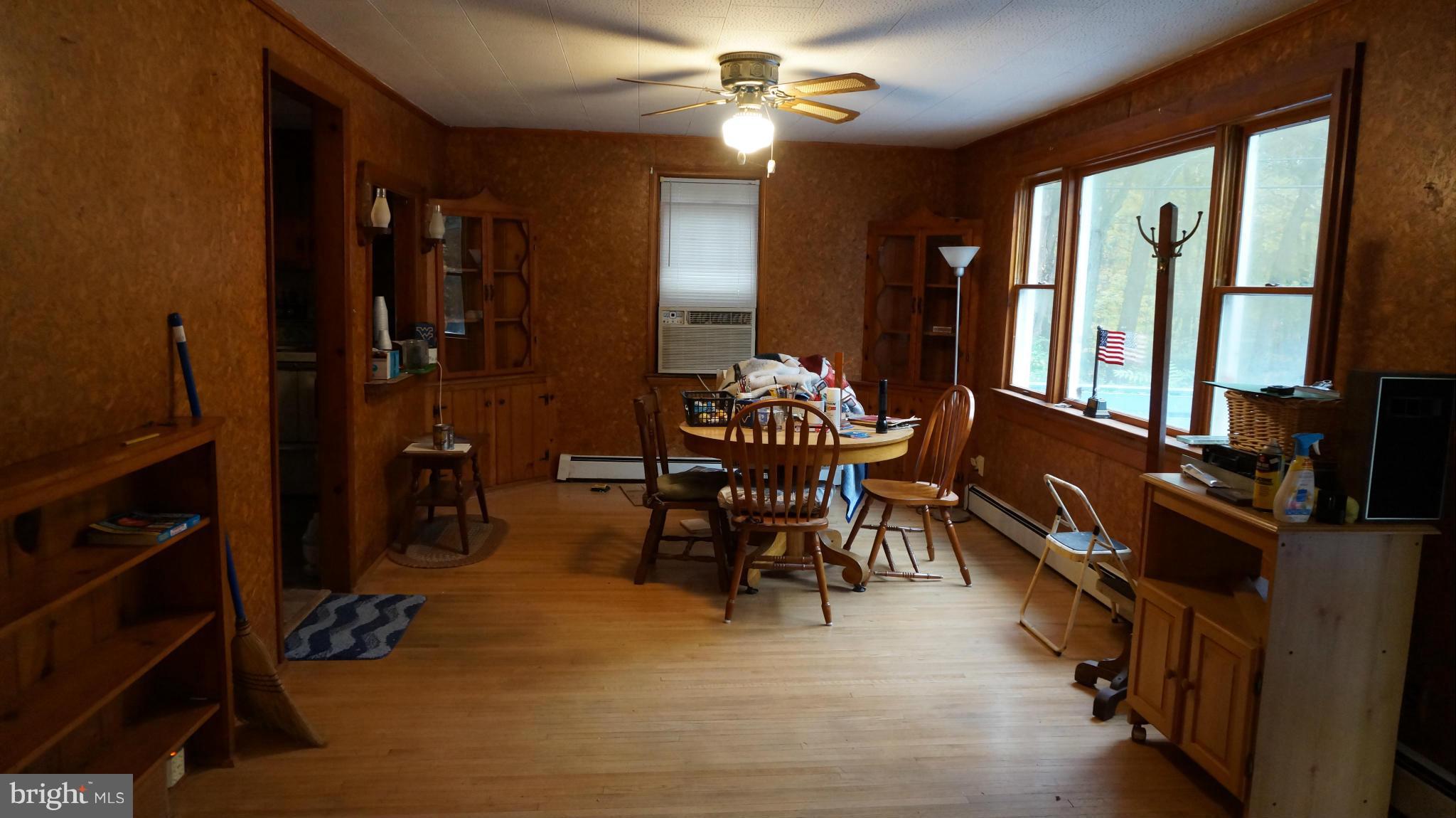 295 Cold Run Valley Road Berkeley Springs, WV 25411 - Photo 10 of 30 Dining Room