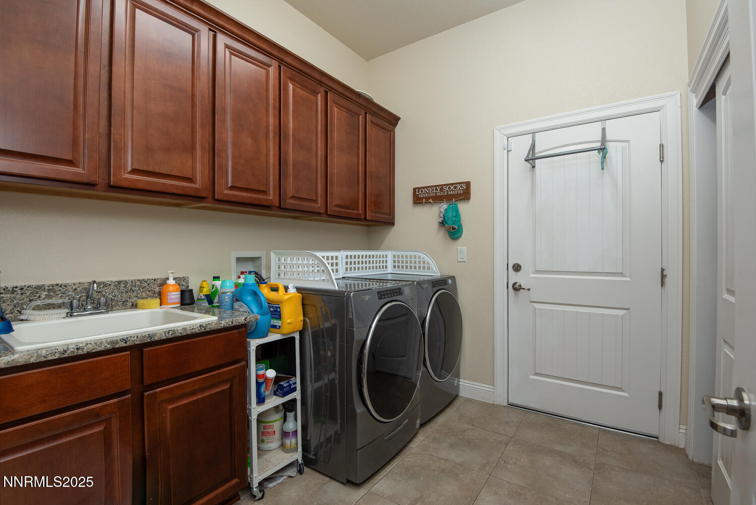 1114 Galante Road Minden, NV 89423 - Photo 23 of 32 Laundry