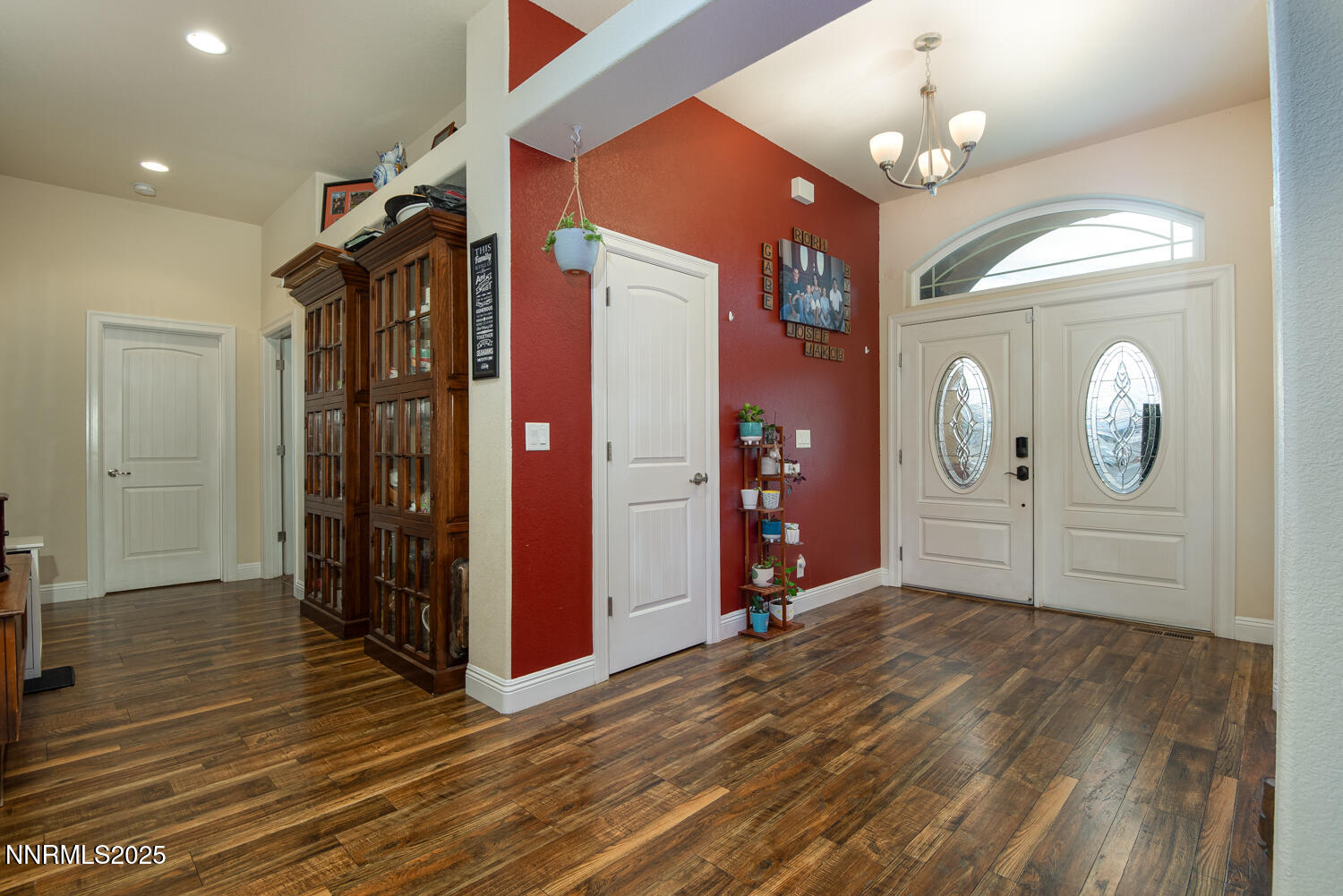 1114 Galante Road Minden, NV 89423 - Photo 10 of 32 Entry/Foyer