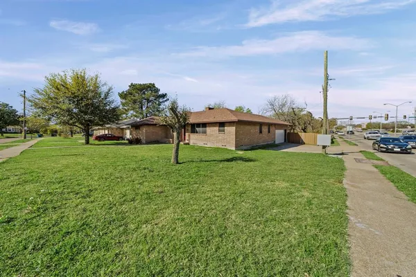 $247,000 | 1315 Willowcreek Drive, Lancaster, TX 75146