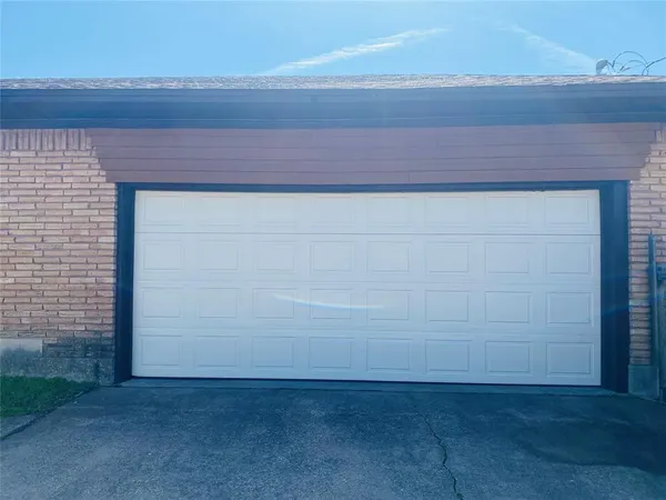 $247,000 | 1315 Willowcreek Drive, Lancaster, TX 75146