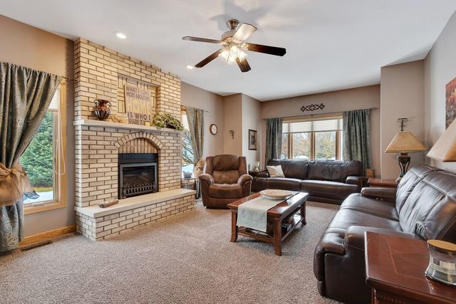 3311 Cornflower Way Spring Grove, IL 60081 - Photo 3 of 29