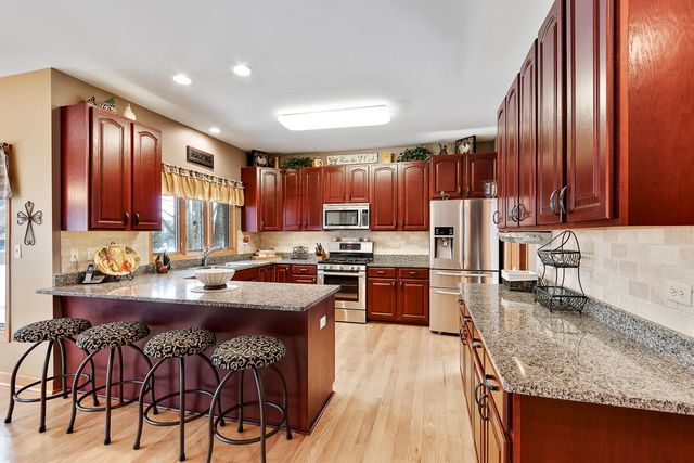 3311 Cornflower Way Spring Grove, IL 60081 - Photo 10 of 29