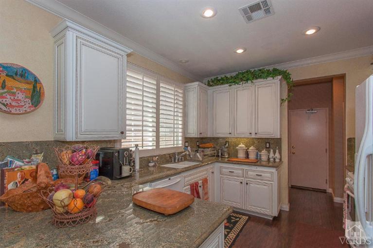 552 Shadow Lane Simi Valley, CA 93065 - Photo 4 of 36 Additional Photo
