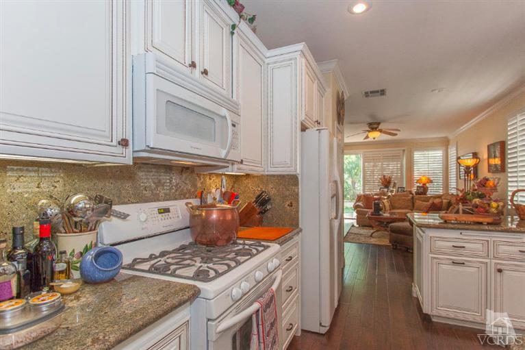 552 Shadow Lane Simi Valley, CA 93065 - Photo 6 of 36 Additional Photo