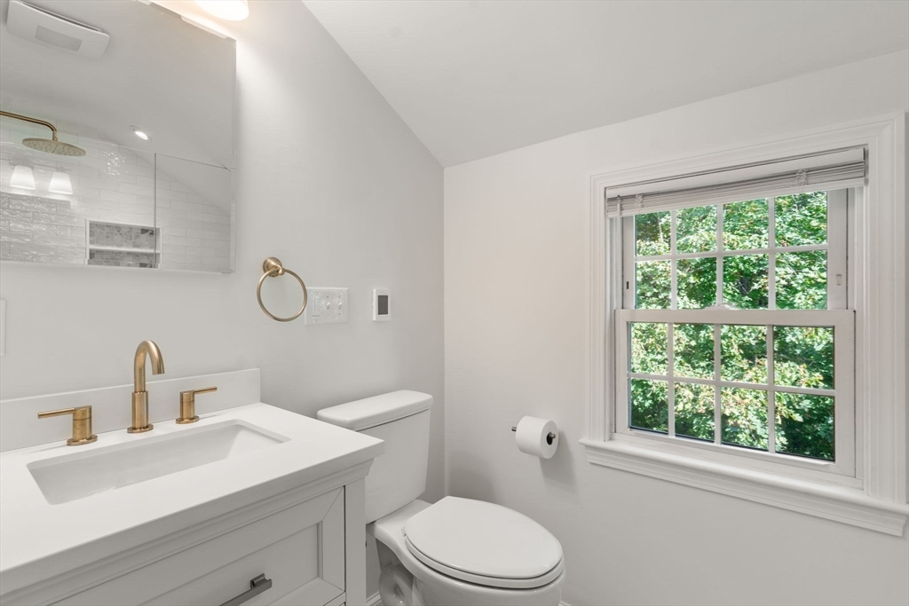 24 Fisher Road Weymouth, MA 02190 - Photo 32 of 42