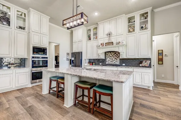 $899,999 | 1705 County Road 211, Anderson, TX 77830