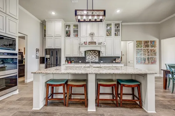$899,999 | 1705 County Road 211, Anderson, TX 77830