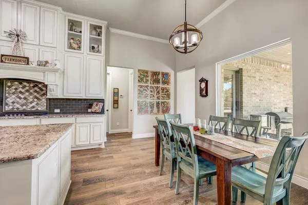 $899,999 | 1705 County Road 211, Anderson, TX 77830